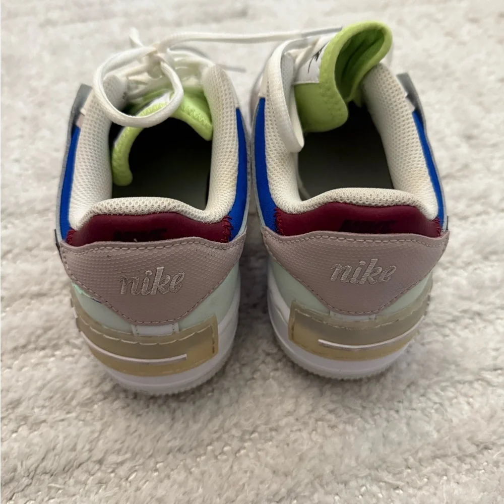 Air Force 1 Shadow SE Pixel Swoosh Barely Green CV8480-300 - Size Women’s 7 - Picture 3 of 4